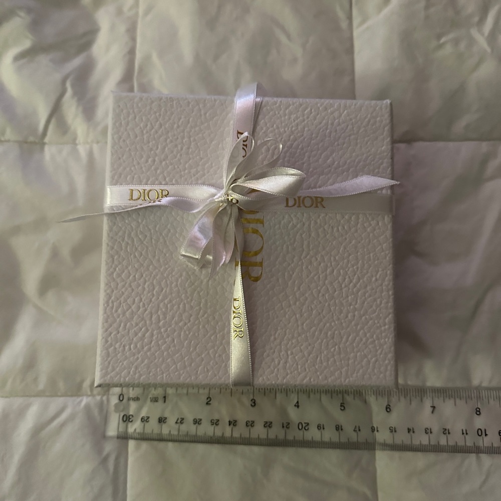 Square Dior box with Ribbon